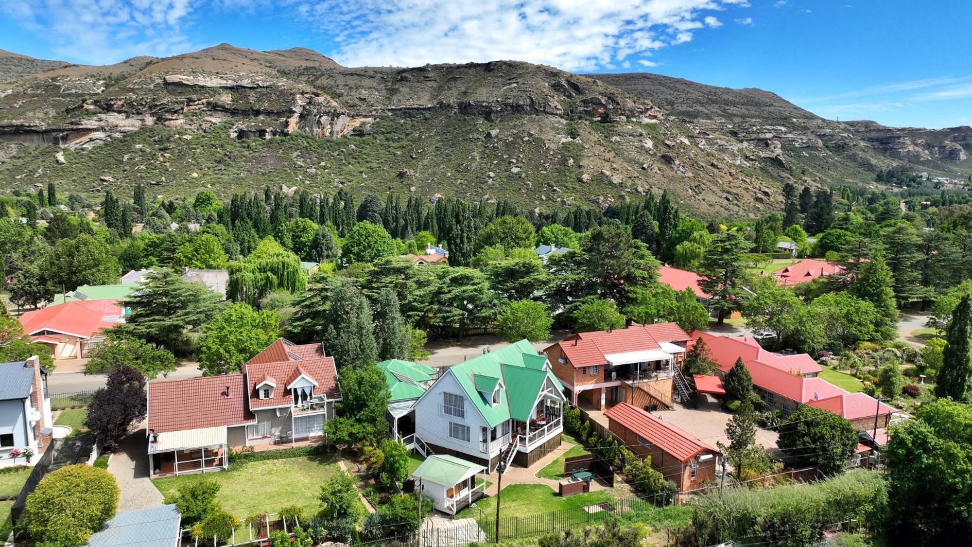 Knock Out View Clarens Hotel Exterior photo