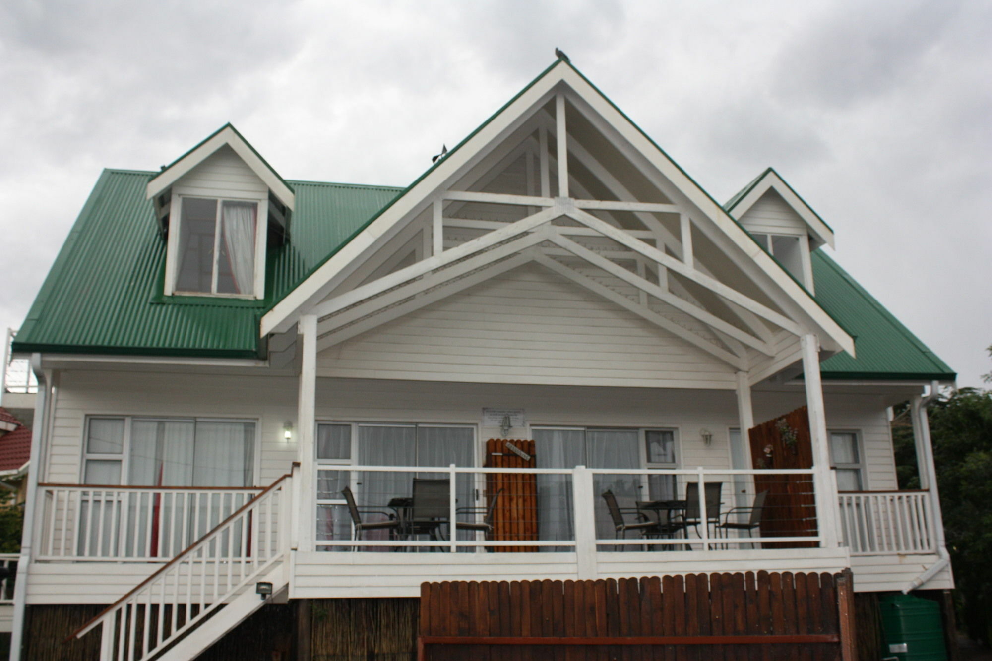 Knock Out View Clarens Hotel Exterior photo